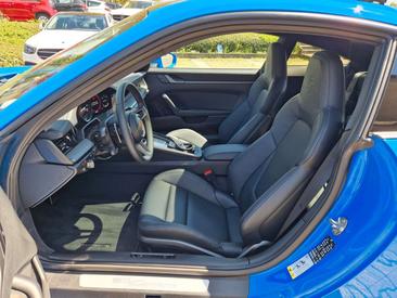 Porsche 911 Carrera — photo 14