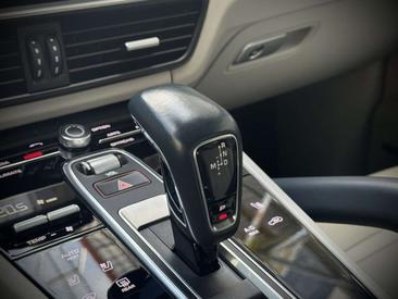 Porsche Cayenne III — photo 26