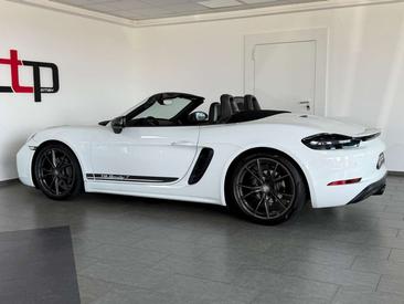 Porsche 718 Cabriolet Boxster T — photo 8