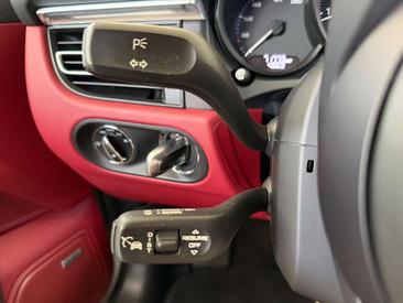 Porsche Macan I GTS — photo 12