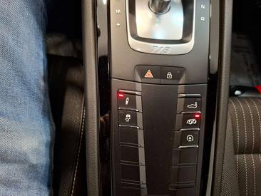Porsche 718 Cayman T — photo 13