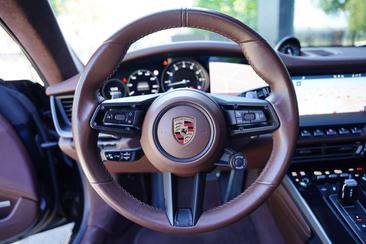 Porsche 911 Carrera S — photo 9