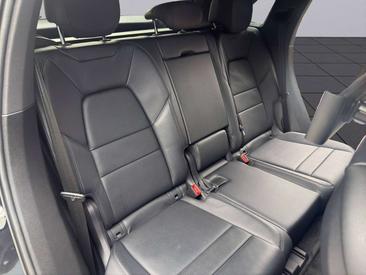 Porsche Cayenne III — photo 19