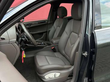Porsche Macan I S — photo 10