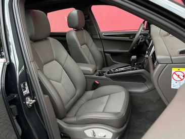Porsche Macan I S — photo 12
