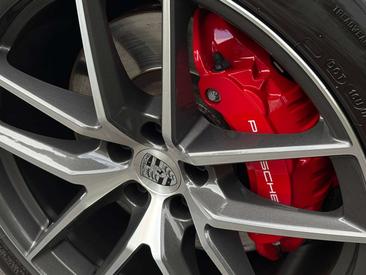 Porsche Macan I S — photo 22