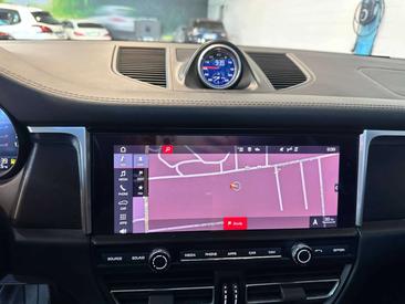 Porsche Macan I GTS — photo 10