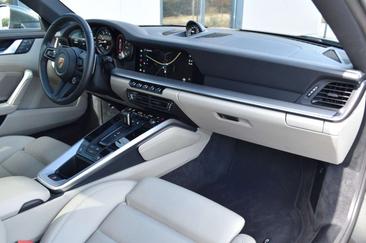 Porsche 911 Carrera — photo 10