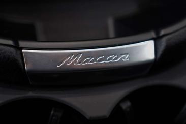 Porsche Macan — photo 36