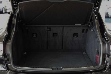 Porsche Macan — photo 37