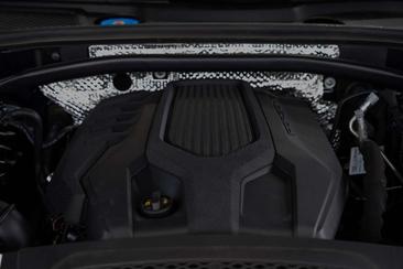 Porsche Macan — photo 38