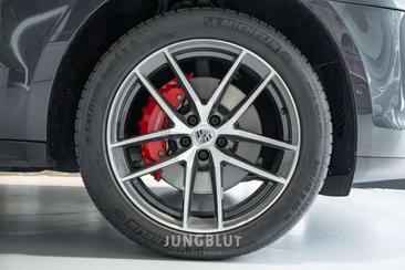 Porsche Macan I S — photo 26
