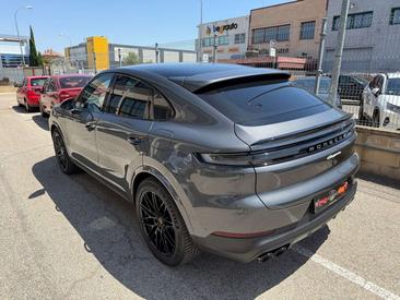 Porsche Cayenne E-Hybrid — photo 9