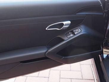Porsche 718 Cayman — photo 9