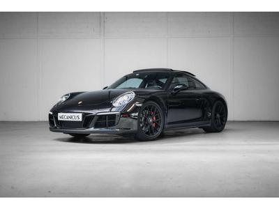 Porsche 911 Carrera 4 GTS