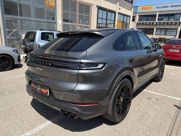 Porsche Cayenne E-Hybrid — photo 15