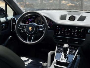 Porsche Cayenne III — photo 11