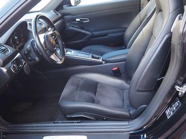 Porsche 718 Cayman — photo 11