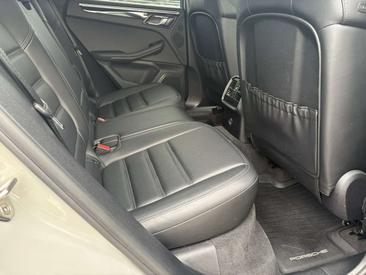 Porsche Macan I S — photo 24