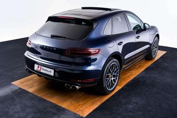 Porsche Macan — photo 9