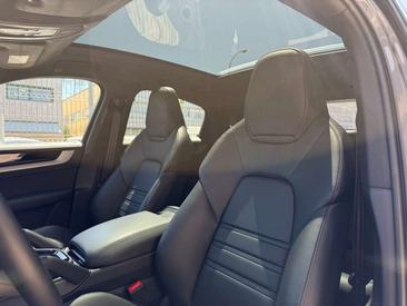 Porsche Cayenne E-Hybrid — photo 21