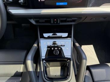Porsche Cayenne E-Hybrid — photo 26