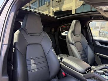 Porsche Cayenne E-Hybrid — photo 30