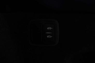 Porsche Macan — photo 30