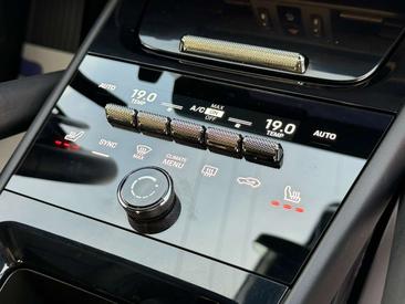 Porsche Cayenne E-Hybrid — photo 19