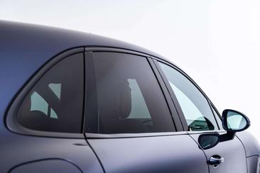 Porsche Macan — photo 39