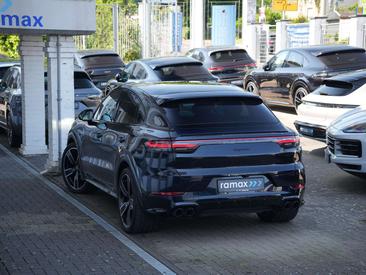 Porsche Cayenne E-Hybrid — photo 9