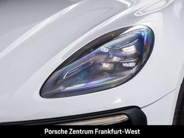 Porsche Macan — photo 9