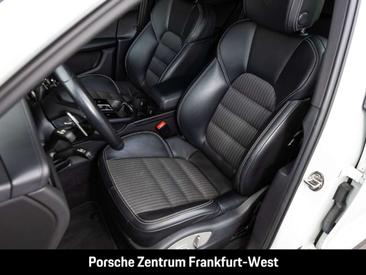 Porsche Macan — photo 12