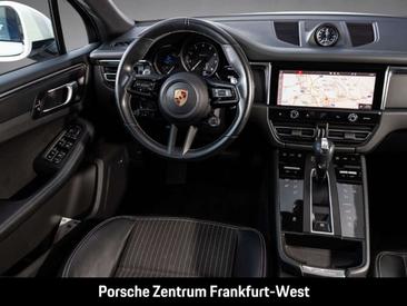 Porsche Macan — photo 13