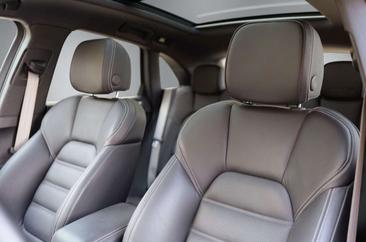 Porsche Macan — photo 6