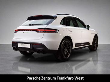 Porsche Macan — photo 18