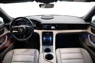 Porsche Taycan — photo 4