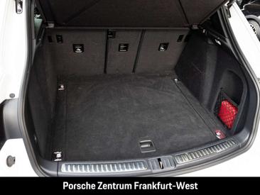 Porsche Macan — photo 20