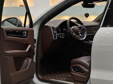Porsche Cayenne GTS — photo 16