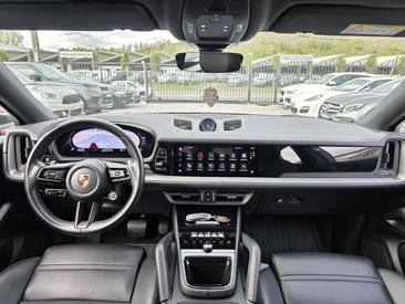 Porsche Cayenne E-Hybrid — photo 12