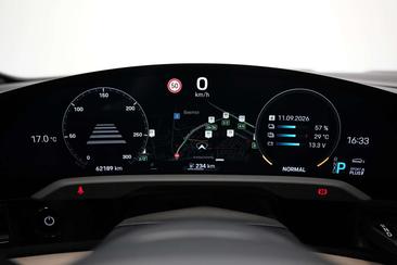 Porsche Taycan — photo 8
