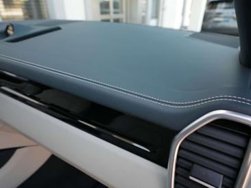 Porsche Cayenne E-Hybrid — photo 30