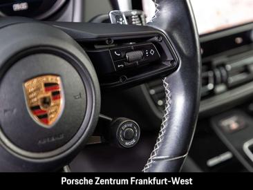 Porsche Macan — photo 26