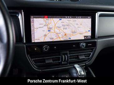 Porsche Macan — photo 29