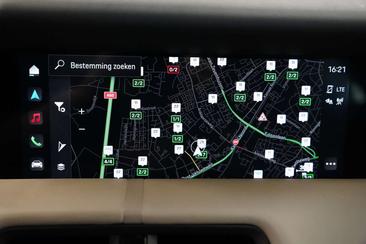 Porsche Taycan — photo 18