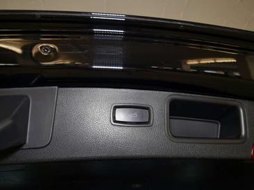 Porsche Macan I S — photo 10