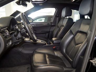 Porsche Macan I S — photo 13