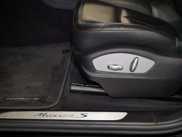 Porsche Macan I S — photo 14