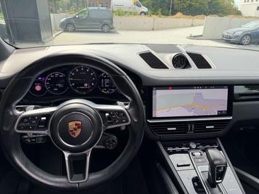 Porsche Cayenne E-Hybrid — photo 13