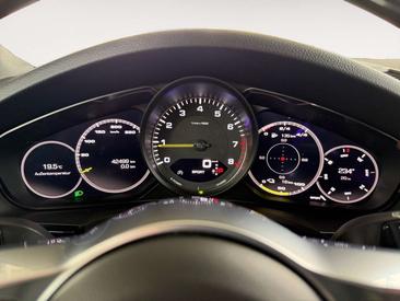 Porsche Cayenne E-Hybrid — photo 14